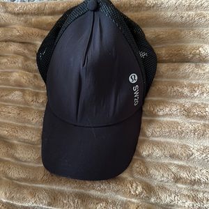 Lululemon hat